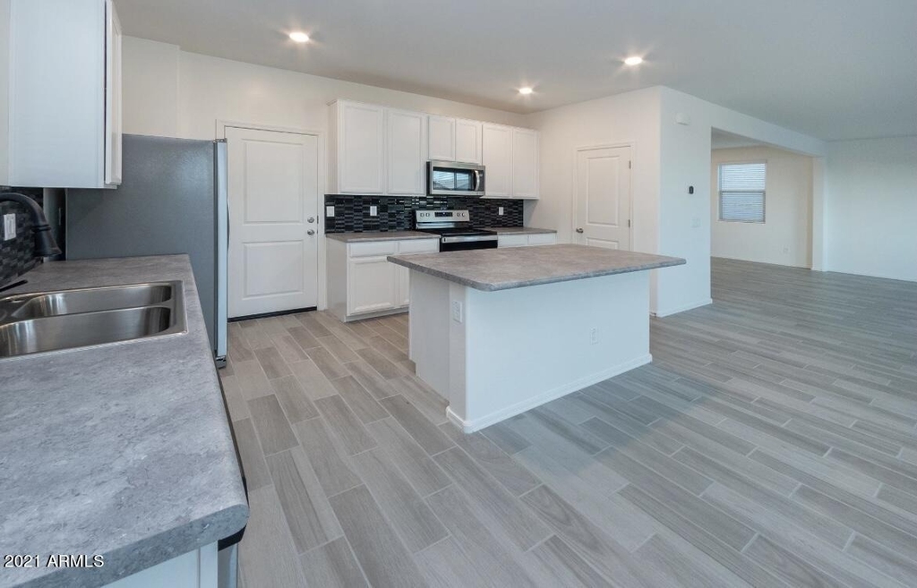 7243 N 125th Drive - Photo 6