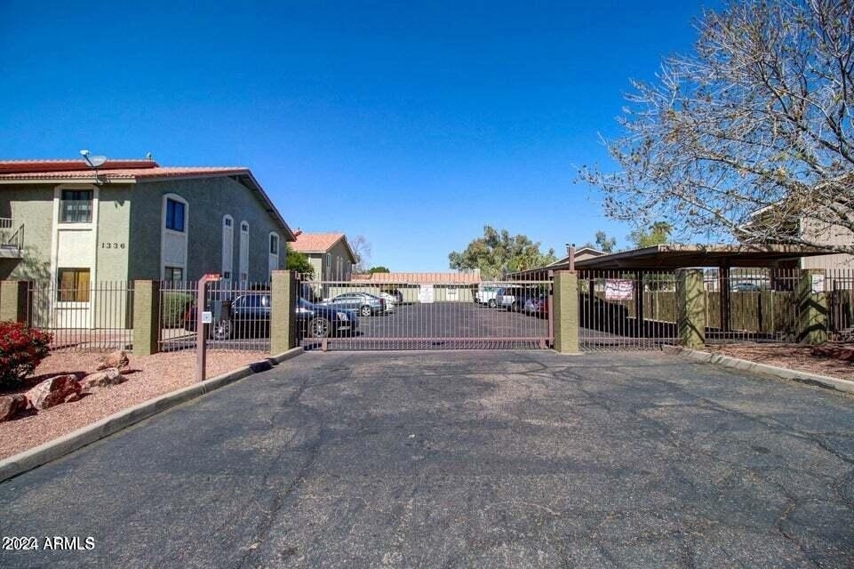 1336 E Mountain View Road - Photo 1