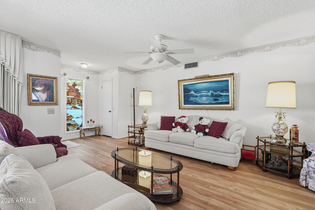9807 W Mockingbird Drive - Photo 5