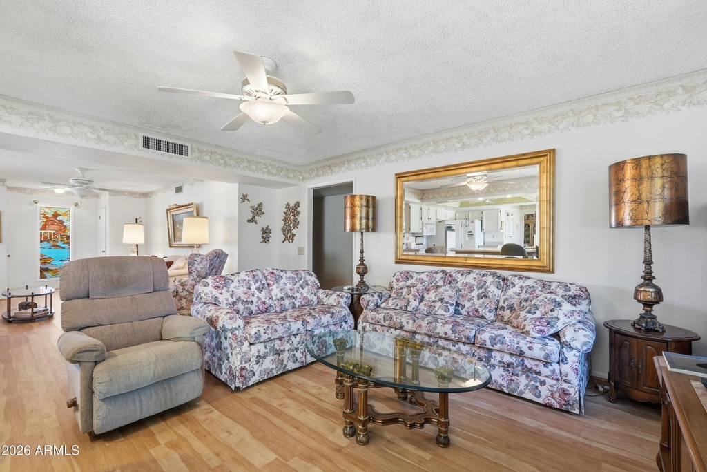 9807 W Mockingbird Drive - Photo 9