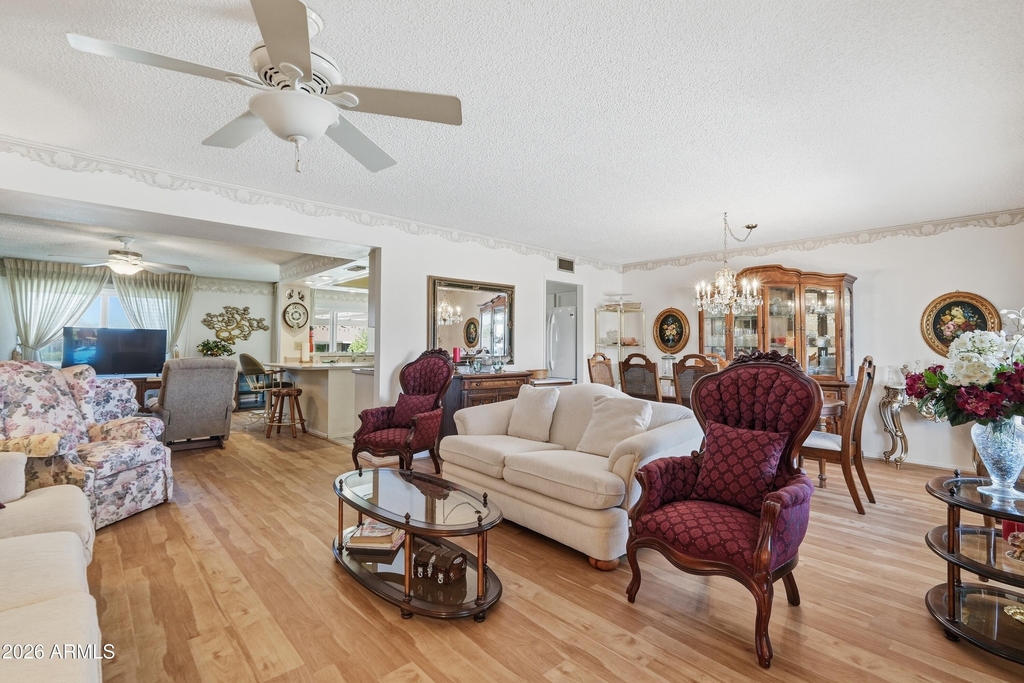 9807 W Mockingbird Drive - Photo 3