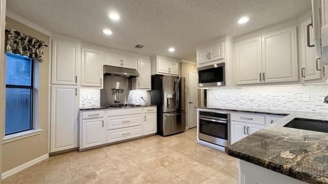 6606 Cliffwood Court - Photo 18