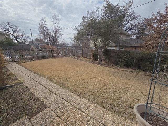 6606 Cliffwood Court - Photo 31