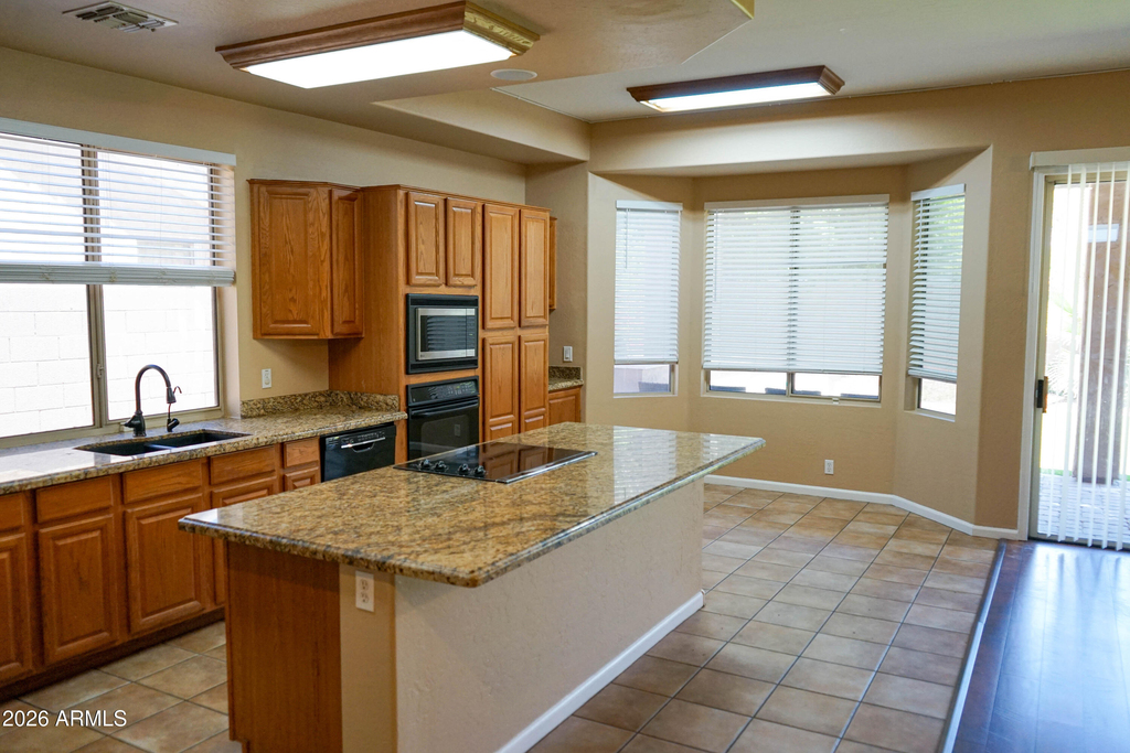 541 N Danielson Way - Photo 7