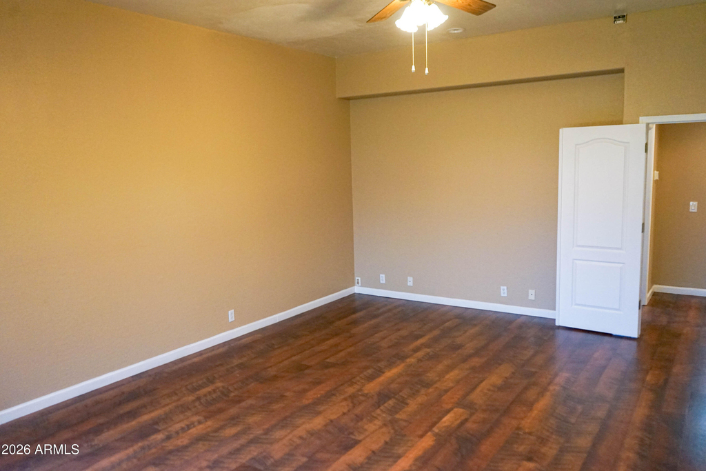 541 N Danielson Way - Photo 28