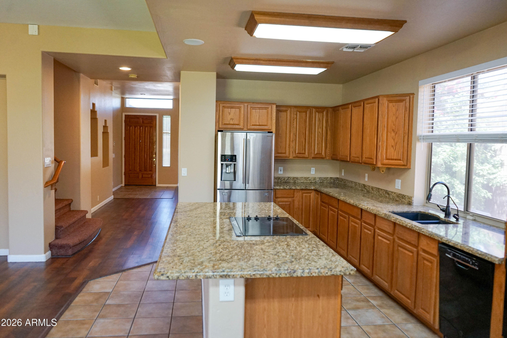 541 N Danielson Way - Photo 11