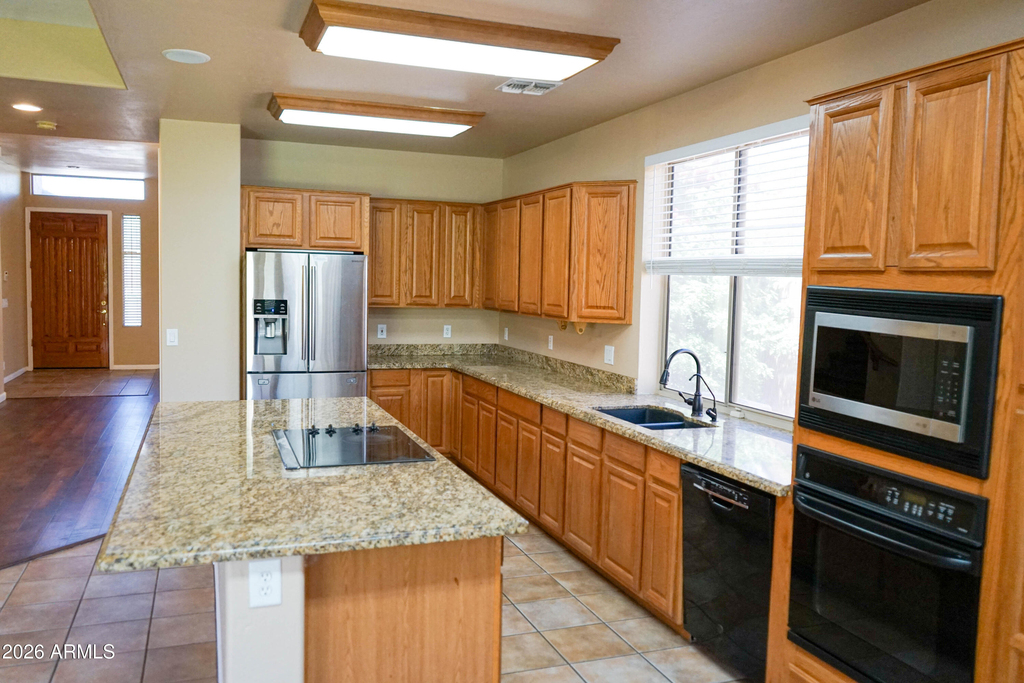 541 N Danielson Way - Photo 10