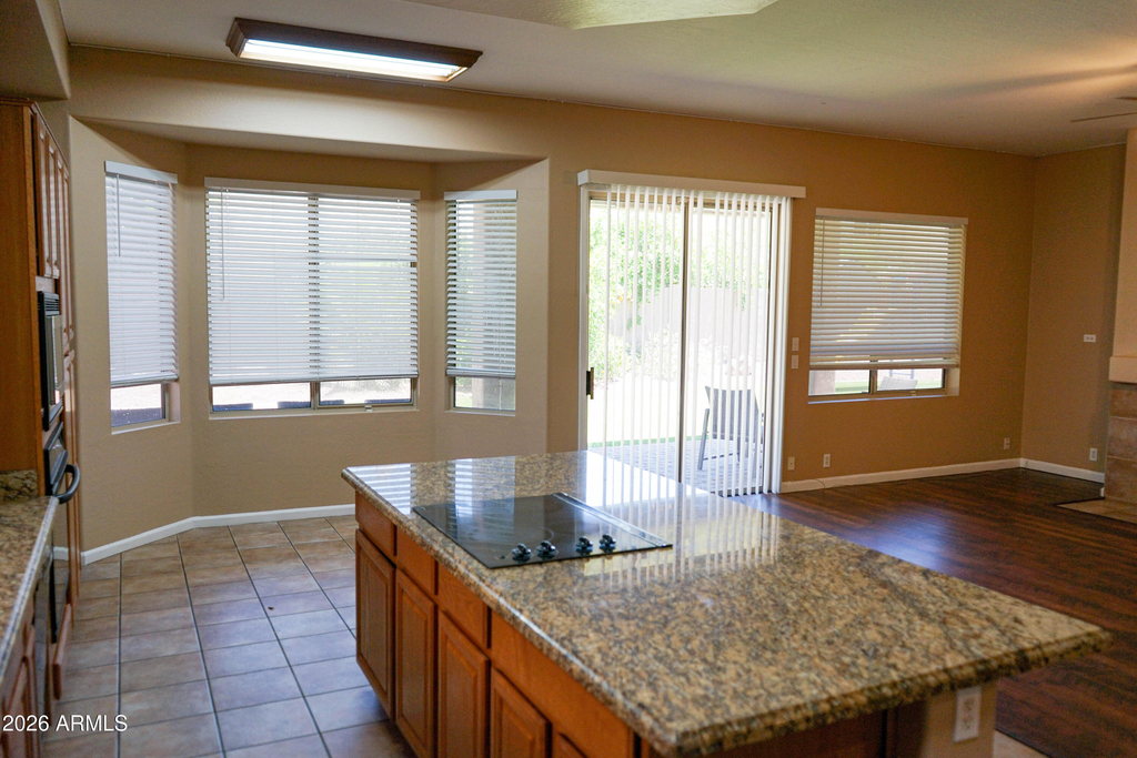 541 N Danielson Way - Photo 8
