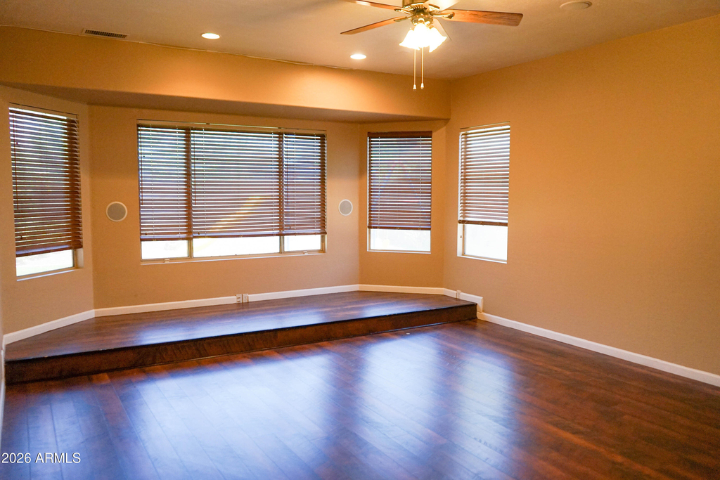 541 N Danielson Way - Photo 26