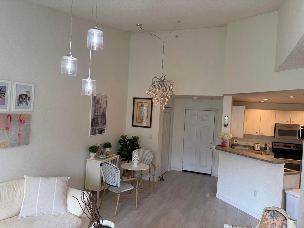 1803 N Flagler Drive - Photo 2