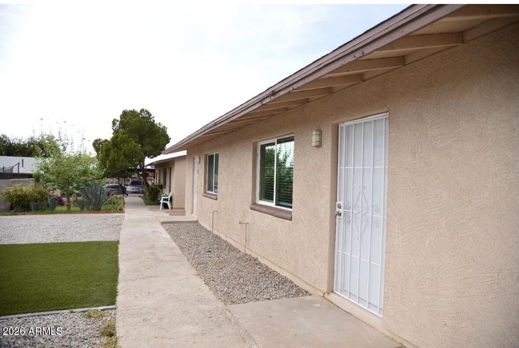 11033 N 16th Avenue - Photo 13