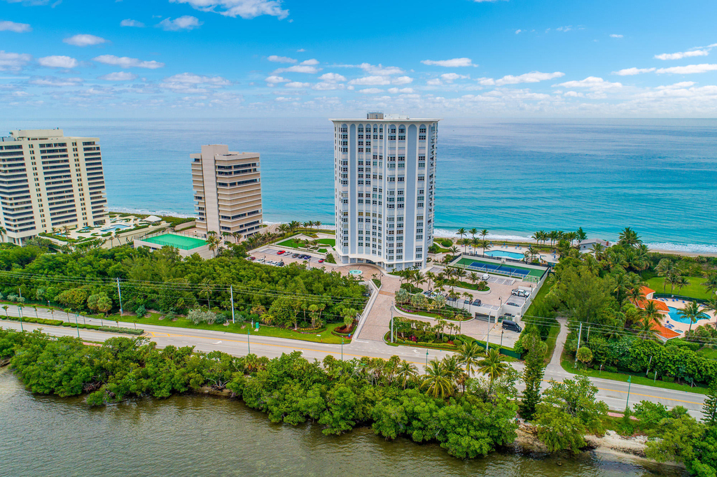 5200 N Ocean Drive - Photo 1