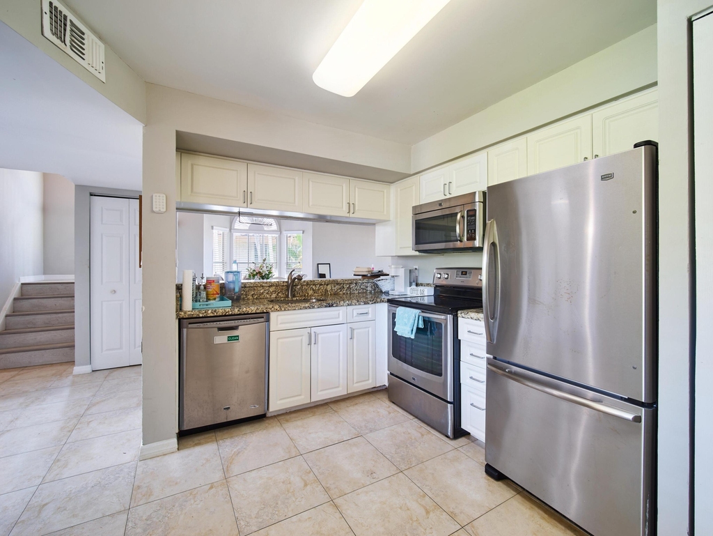 13201 Glenmoor Drive - Photo 9