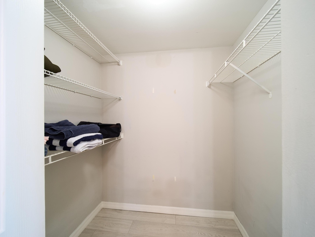 13201 Glenmoor Drive - Photo 15