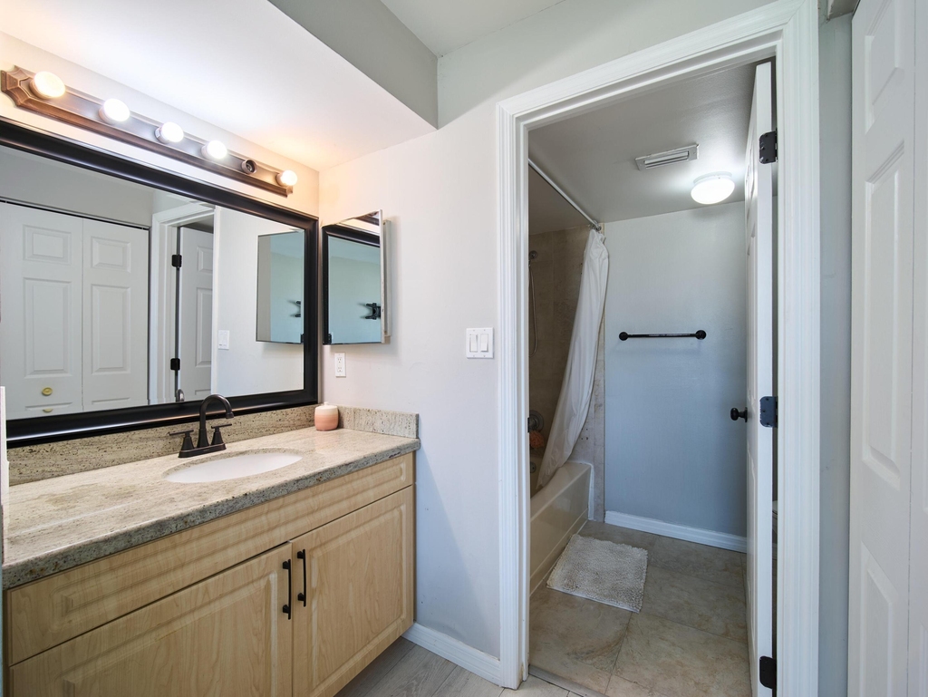 13201 Glenmoor Drive - Photo 16