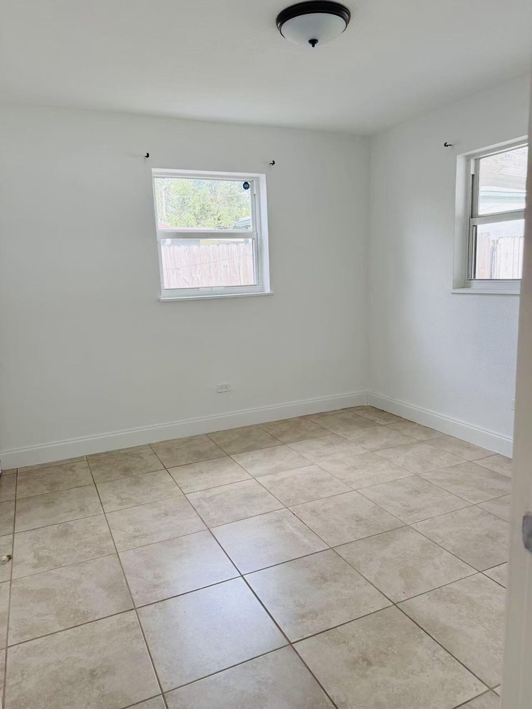 6250 Sw 39th Street - Photo 4