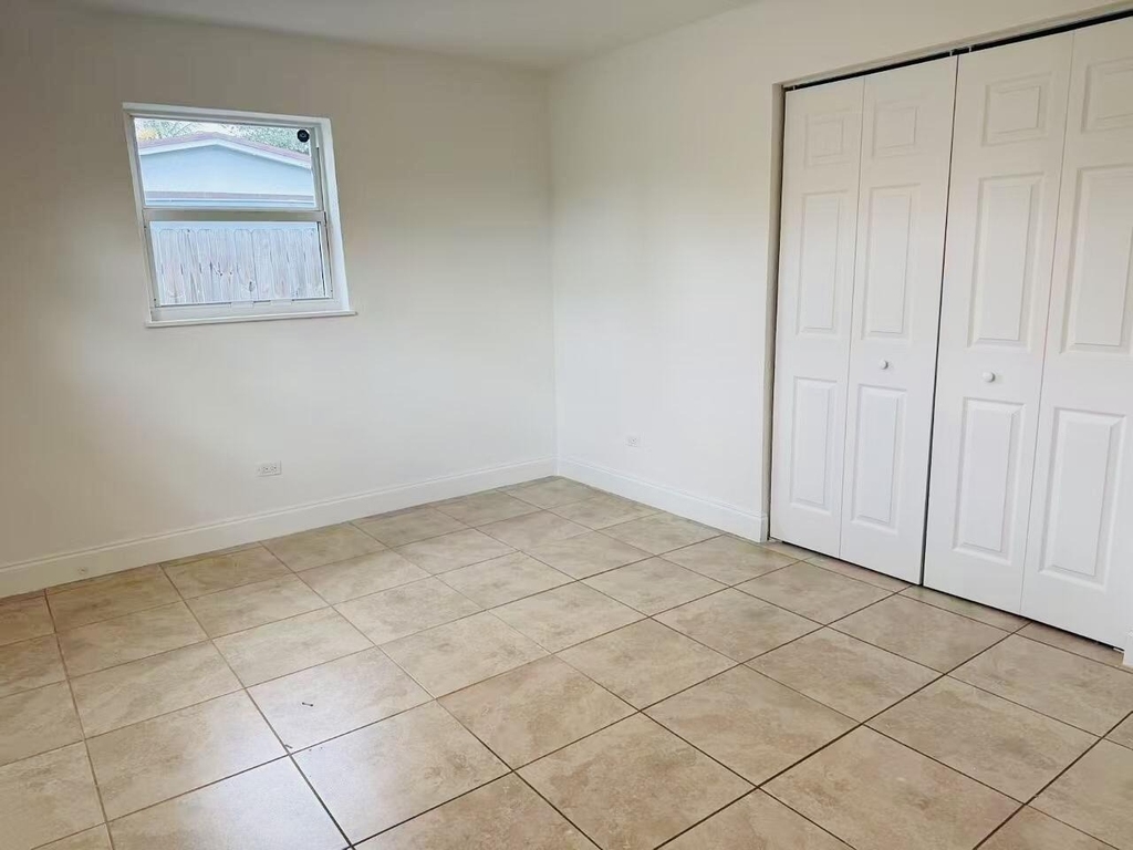 6250 Sw 39th Street - Photo 3