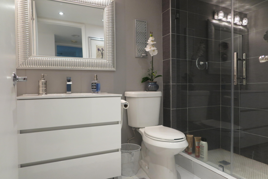 7875 La Mirada Drive - Photo 18