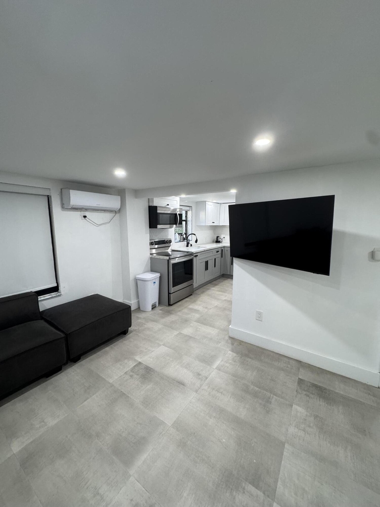 2541 Ne 181st Street - Photo 7