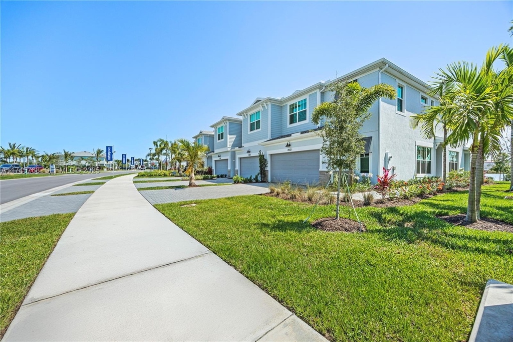 3542 Nw Solange Court - Photo 3