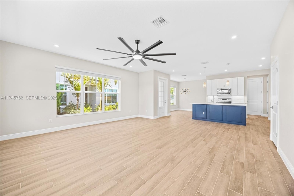3542 Nw Solange Court - Photo 11