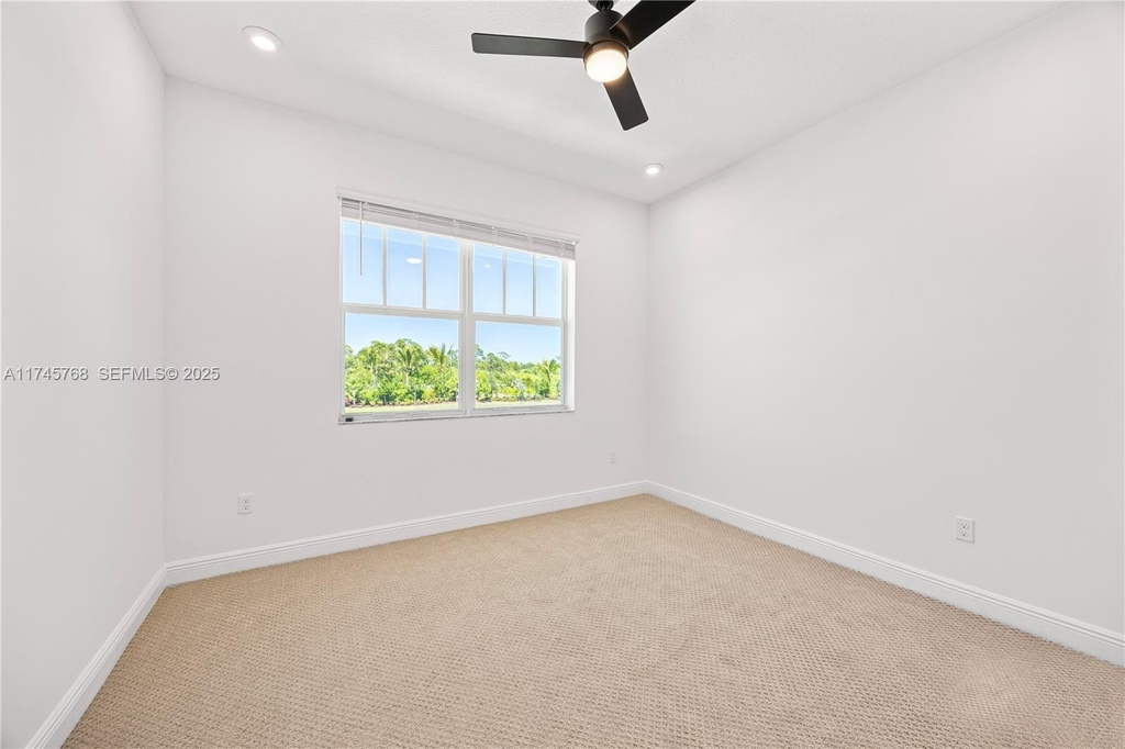 3542 Nw Solange Court - Photo 30