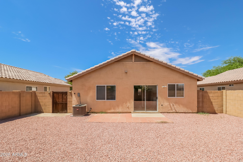 12005 W Scotts Drive - Photo 14