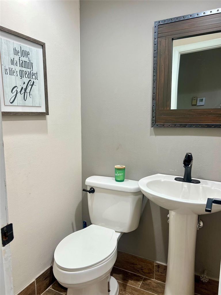 4040 N Hills Drive - Photo 4