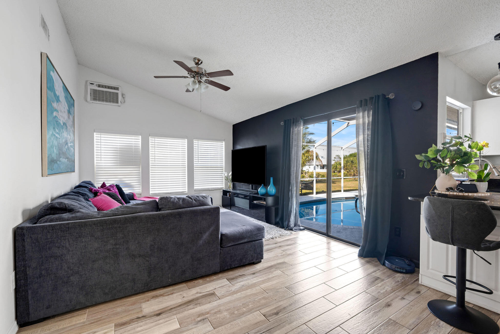 601 Sw Icon Avenue - Photo 16