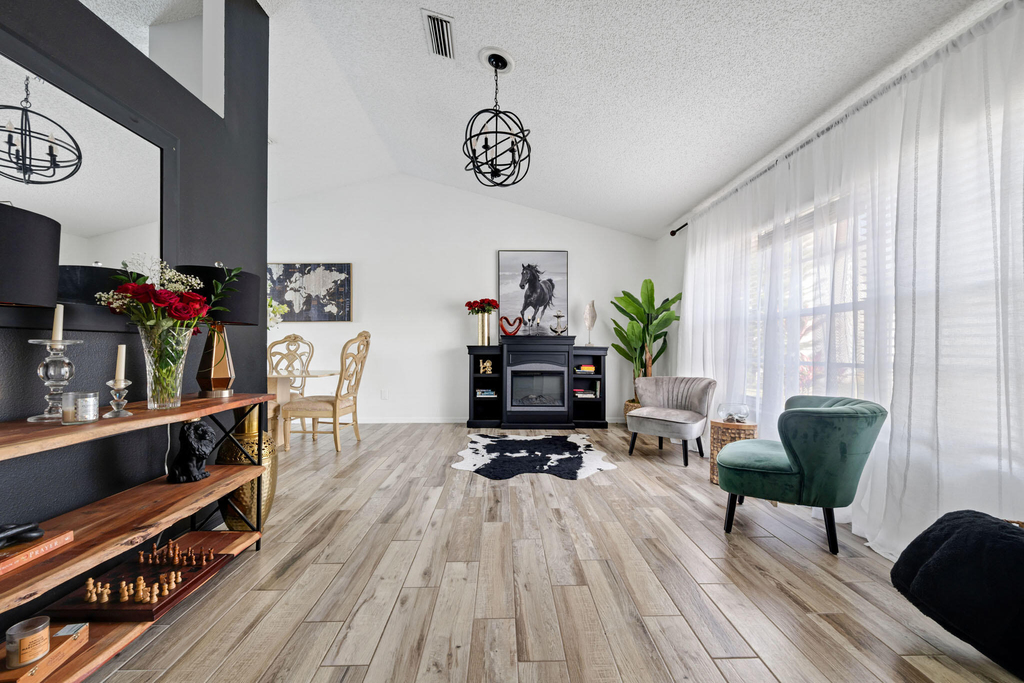 601 Sw Icon Avenue - Photo 6