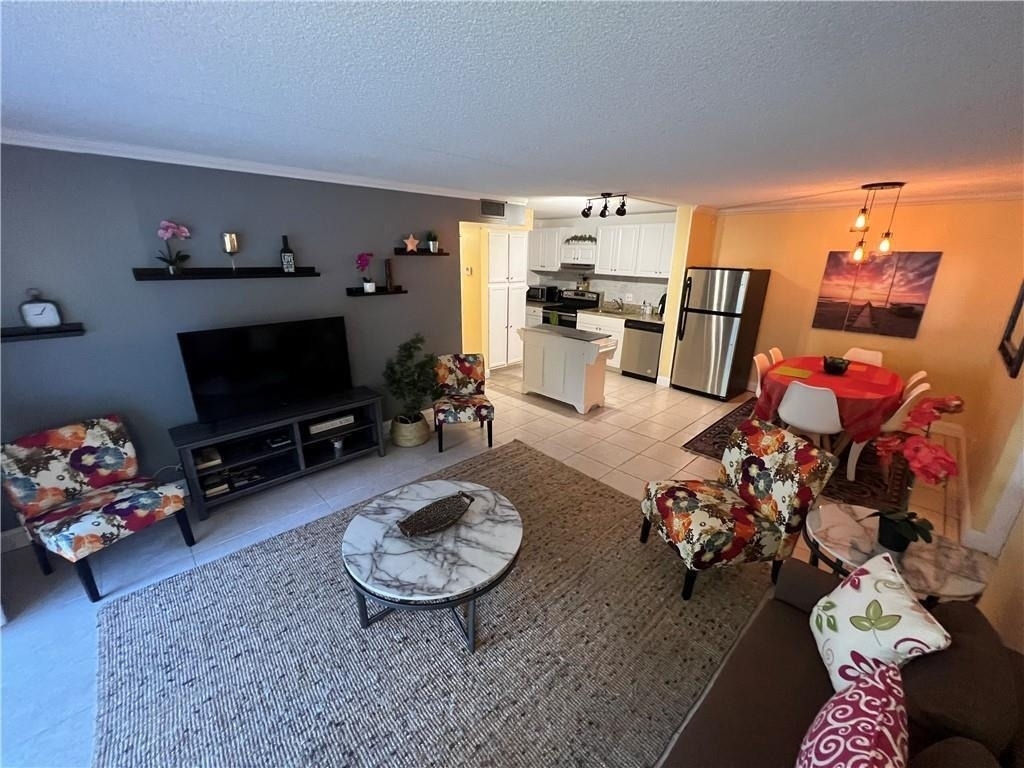 1009 Green Pine Boulevard - Photo 5