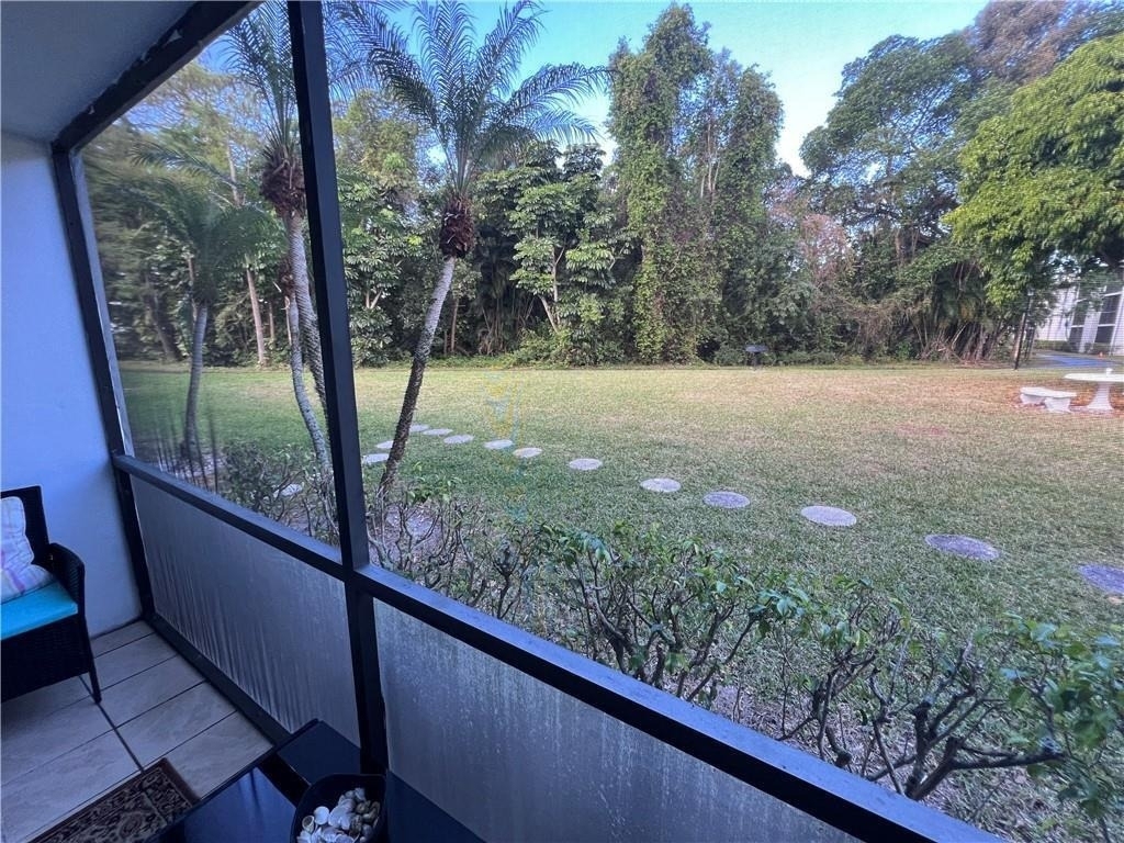 1009 Green Pine Boulevard - Photo 4
