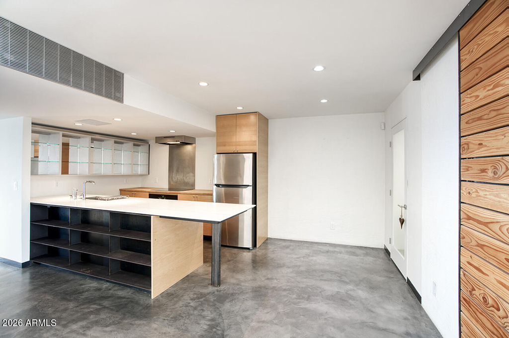 3261 E Camelback Road - Photo 10