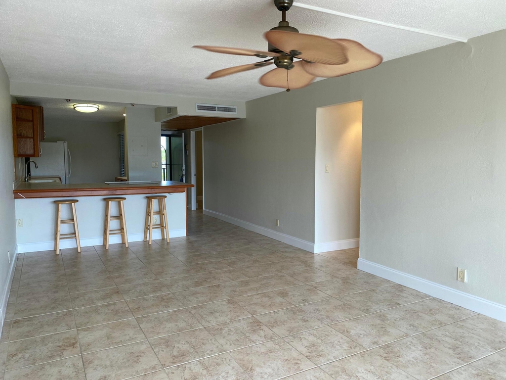 4 Royal Palm Way - Photo 8
