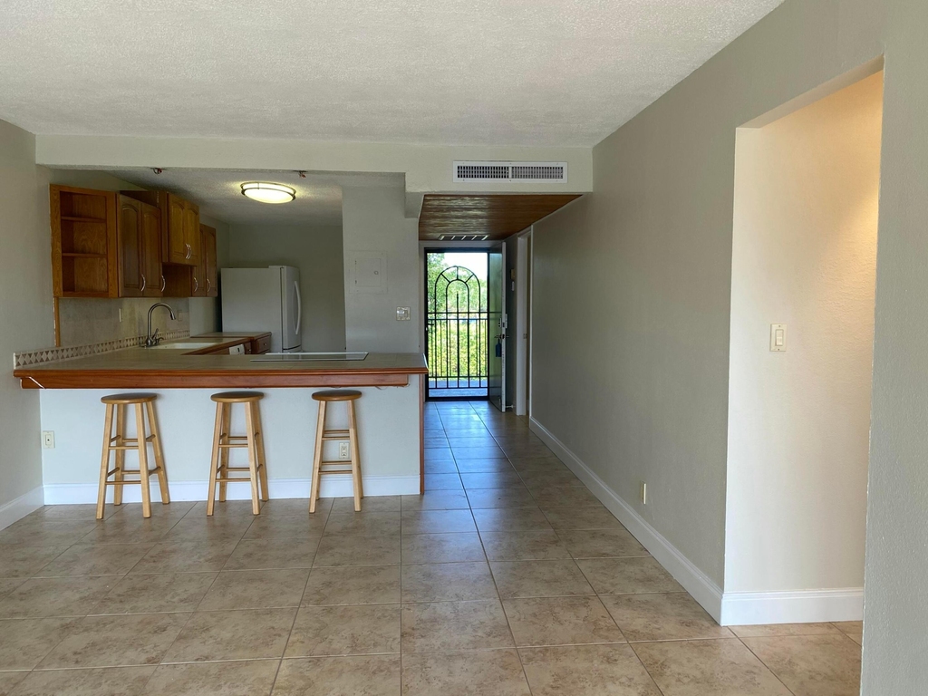 4 Royal Palm Way - Photo 16