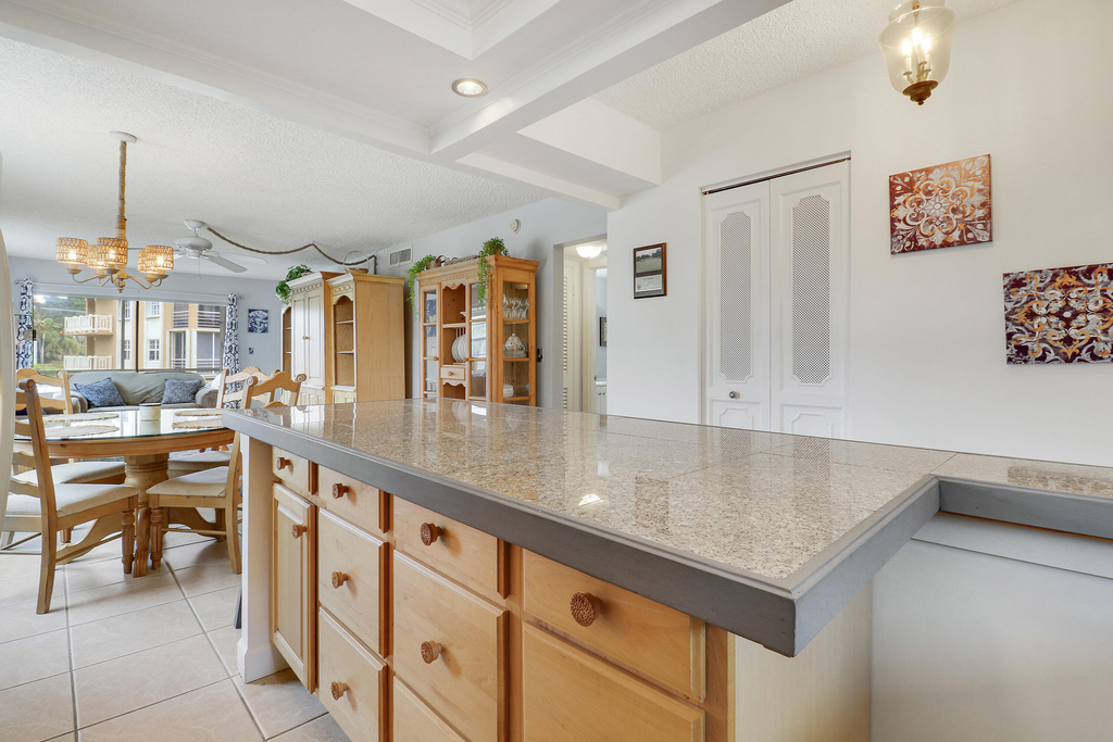 308 Golfview Road - Photo 4