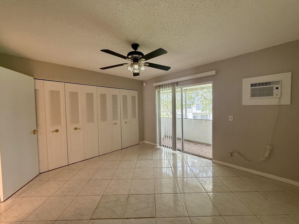134 Sussex G - Photo 1