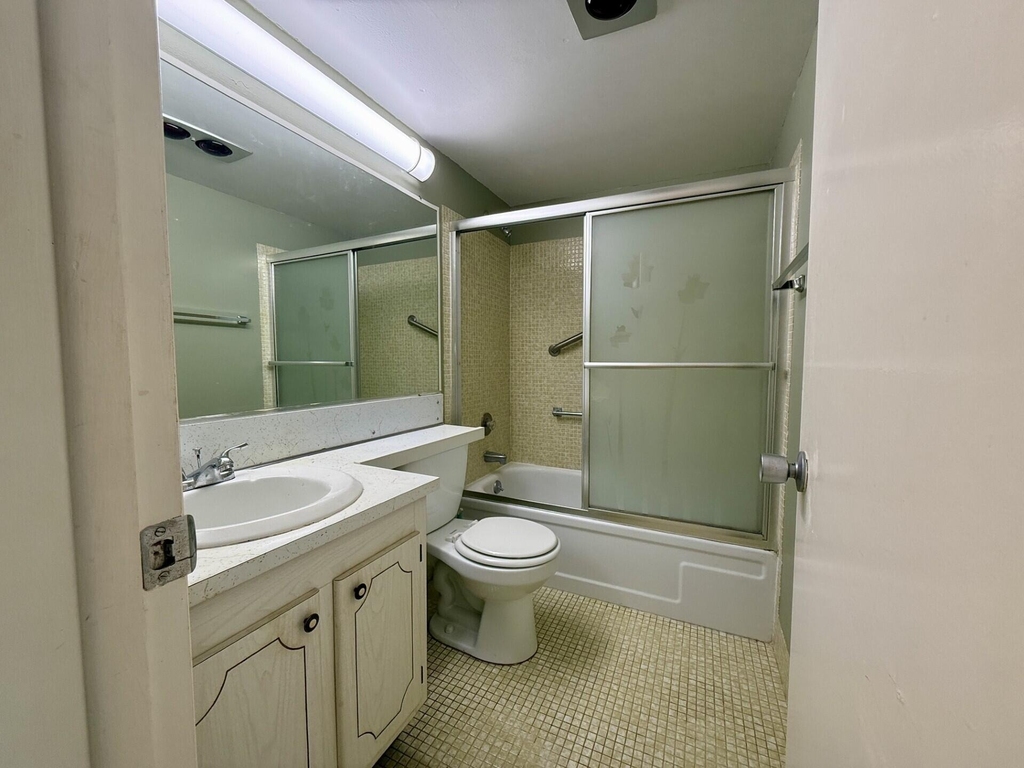 32 Kingswood B - Photo 4