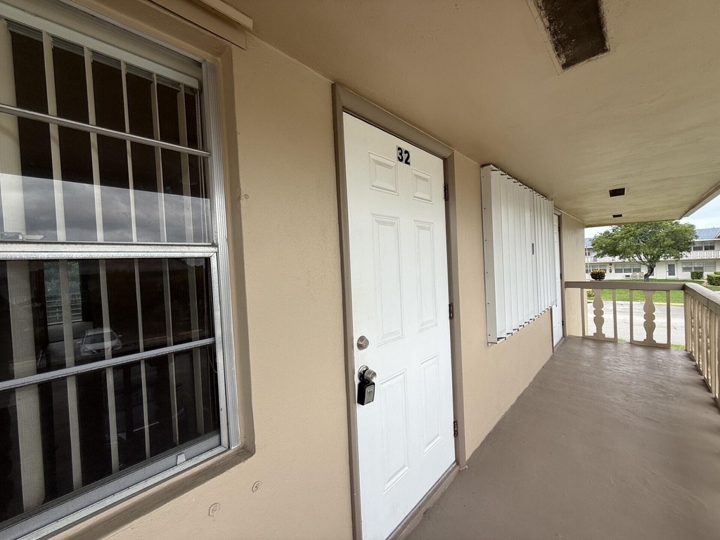 32 Kingswood B - Photo 7