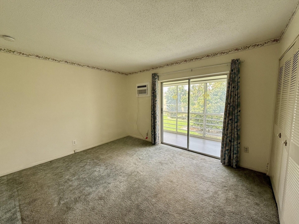 32 Kingswood B - Photo 6