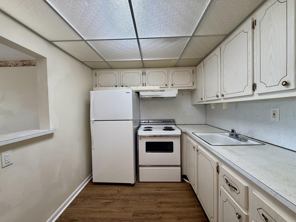 32 Kingswood B - Photo 3