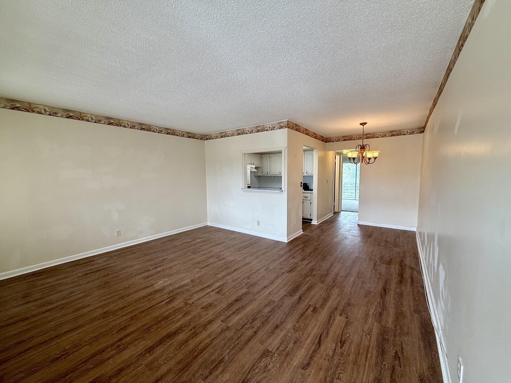 32 Kingswood B - Photo 1