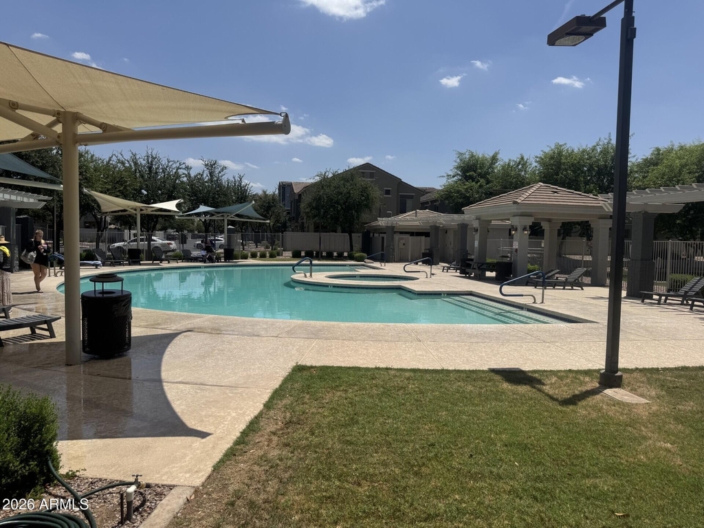 2401 E Rio Salado Parkway - Photo 2