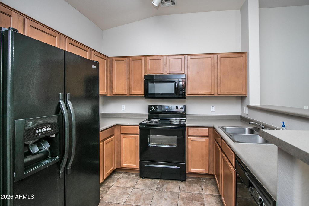 2401 E Rio Salado Parkway - Photo 4