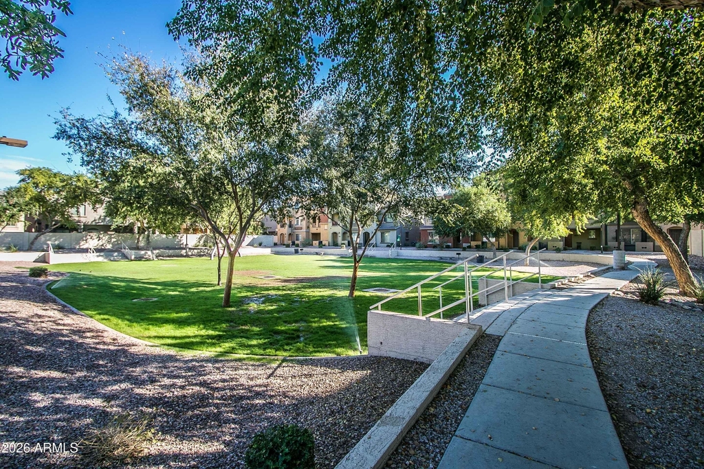 2401 E Rio Salado Parkway - Photo 3