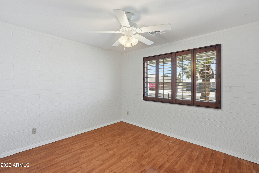 10747 W Hope Drive - Photo 15
