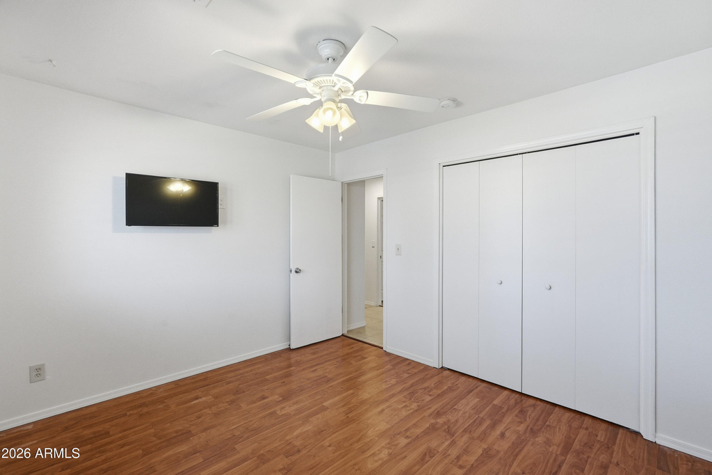 10747 W Hope Drive - Photo 16