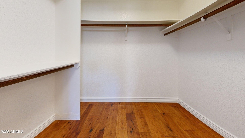 2534 S Grandview Avenue - Photo 26