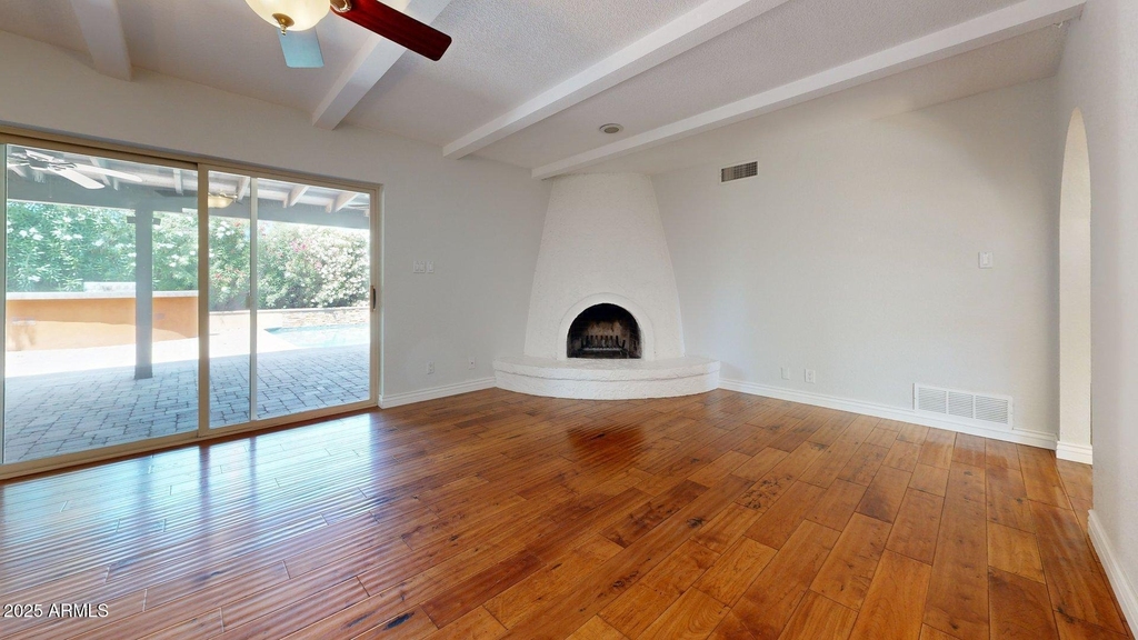 2534 S Grandview Avenue - Photo 10