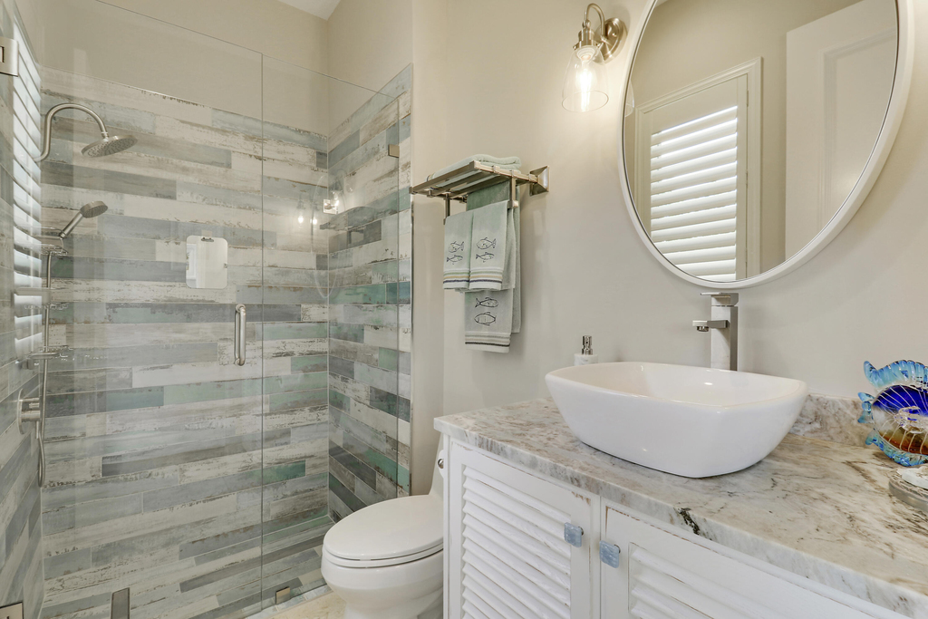 18808 Se Windward Island Lane - Photo 47